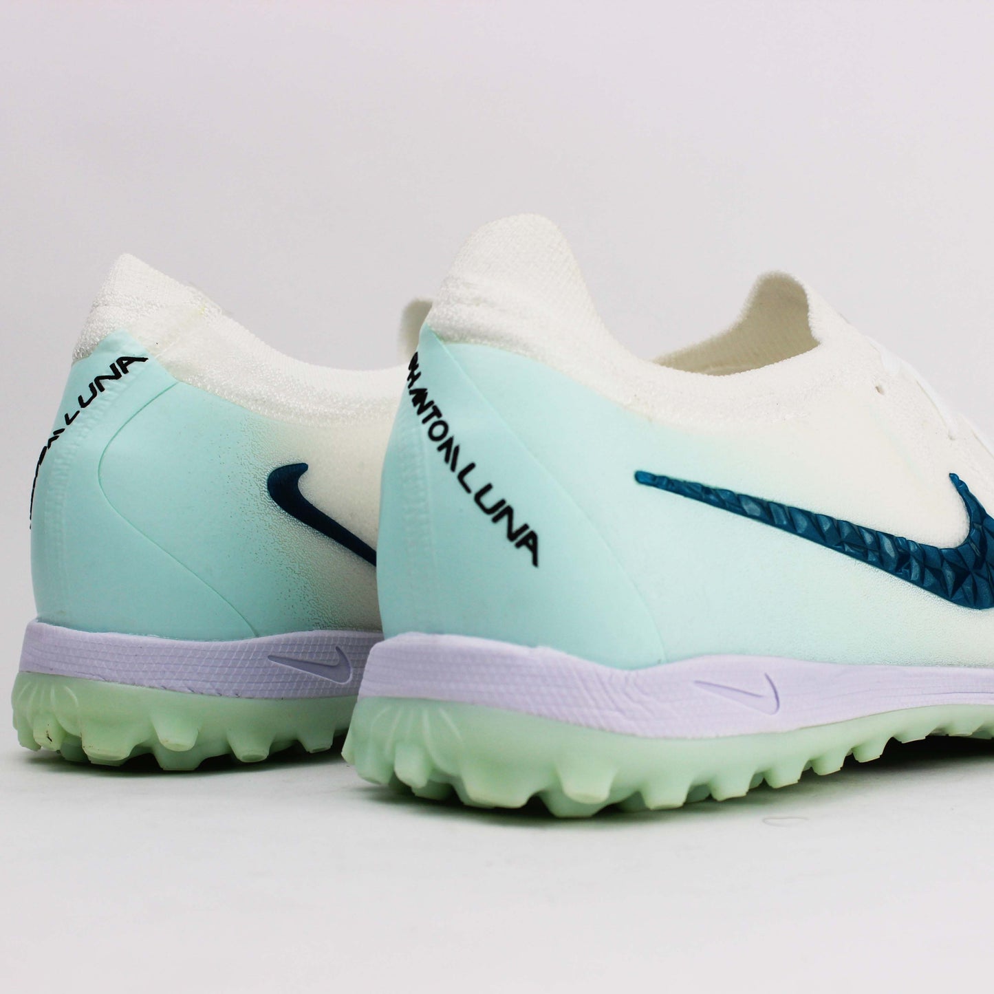 Turf Nike Phantom GX ll Vapor