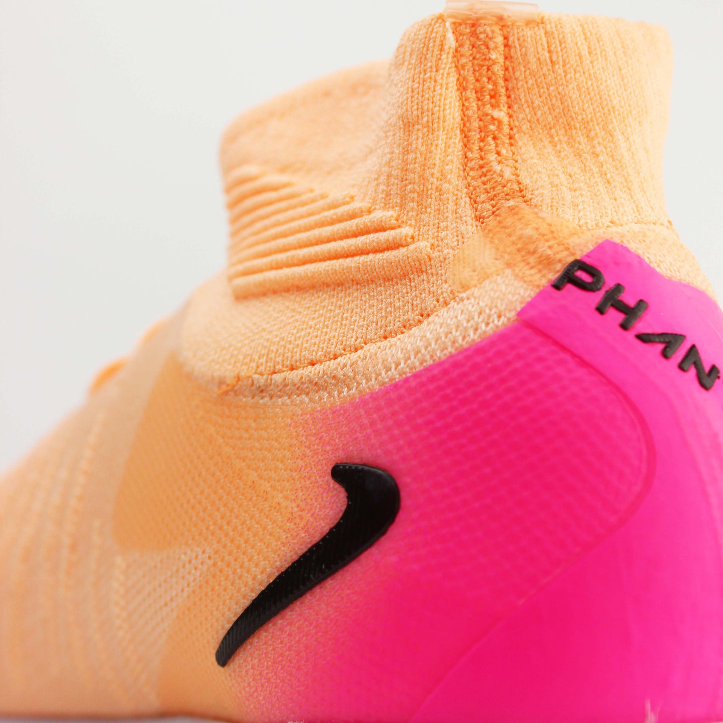 Turf Nike Phantom GX ll Superfly