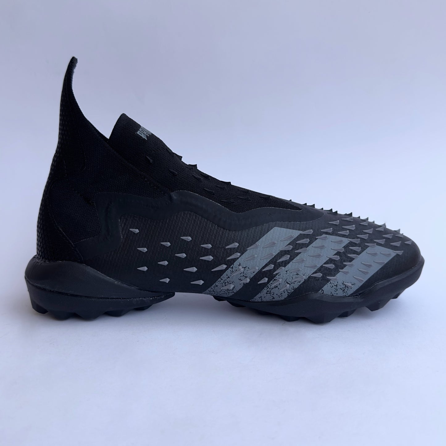 Turf Adidas Predator Freak Plus