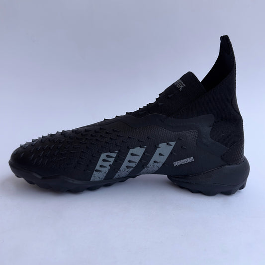 Turf Adidas Predator Freak Plus