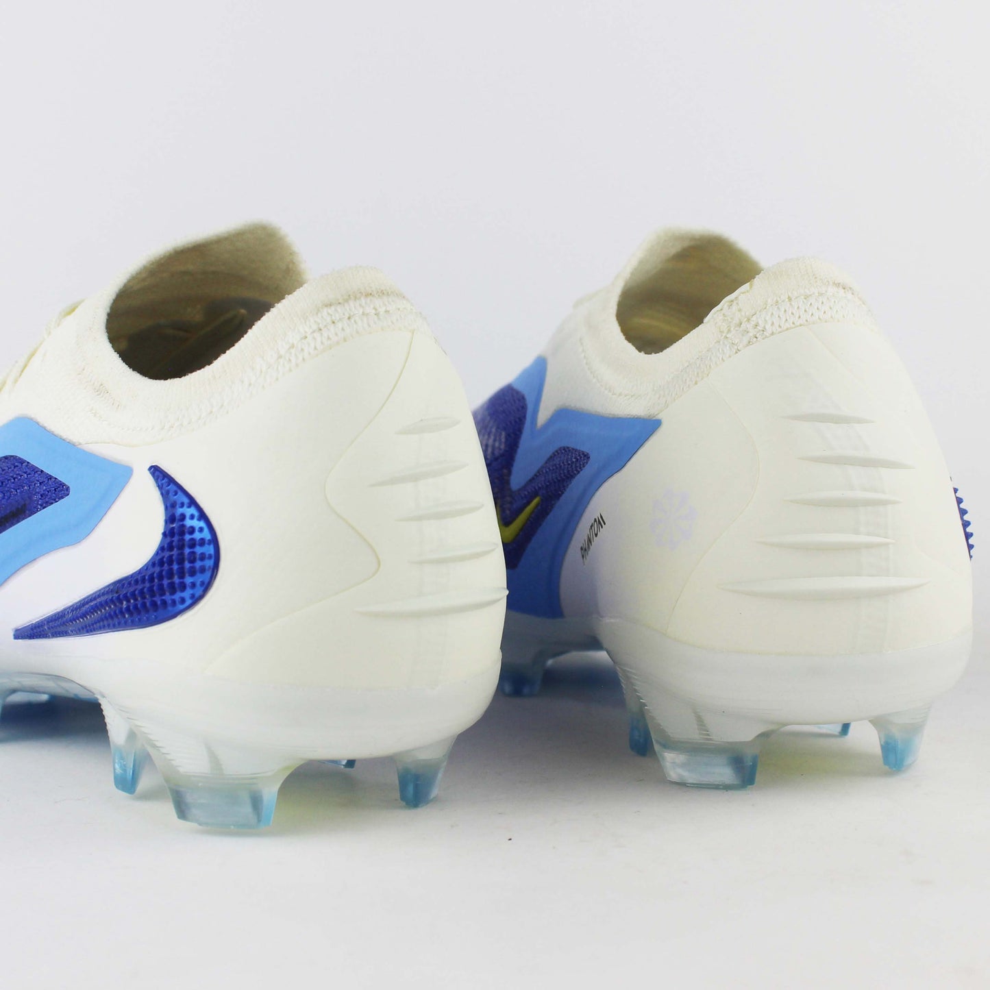 Nike Phantom 6 Low Cut FG