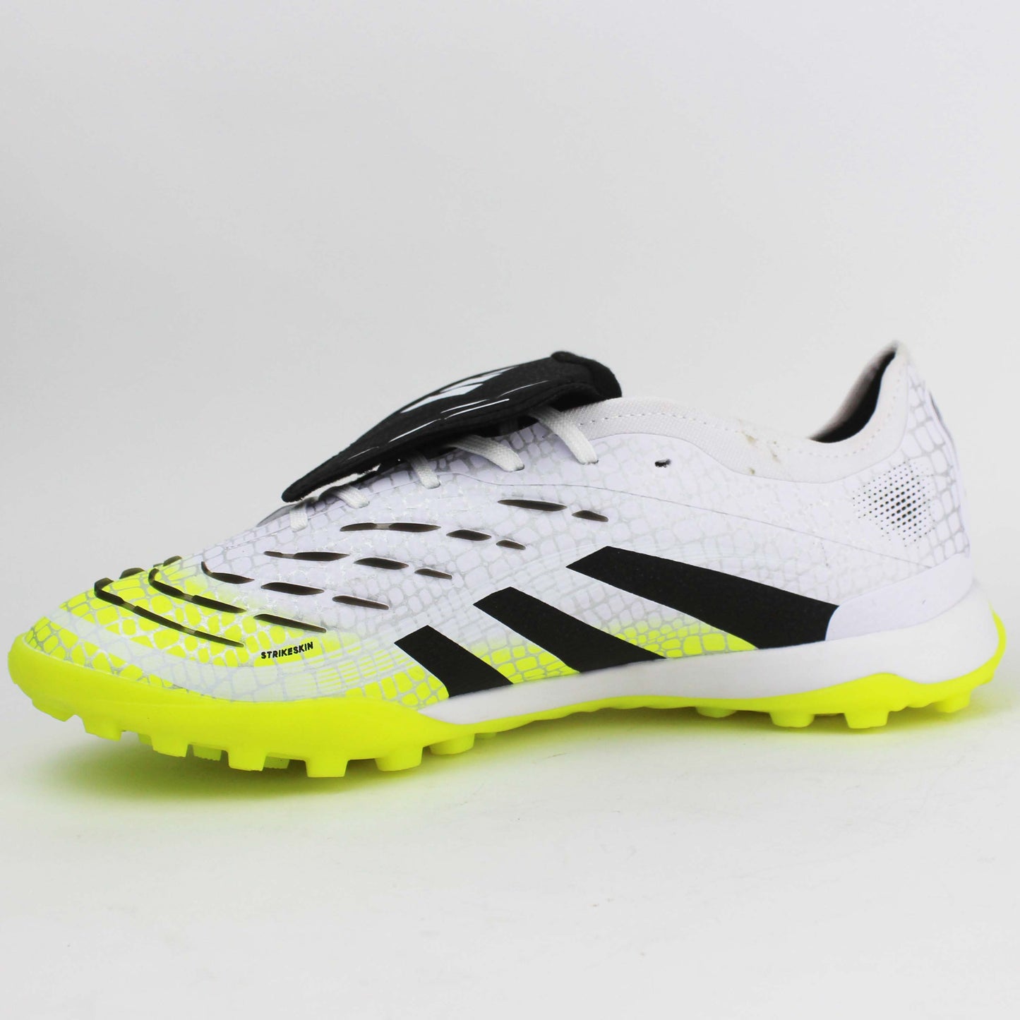 Turf Adidas Predator FoldOver Tongue