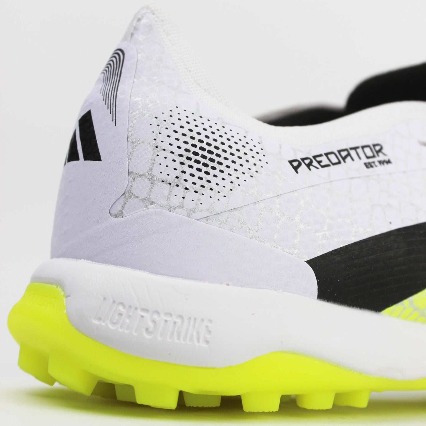 Turf Adidas Predator FoldOver Tongue