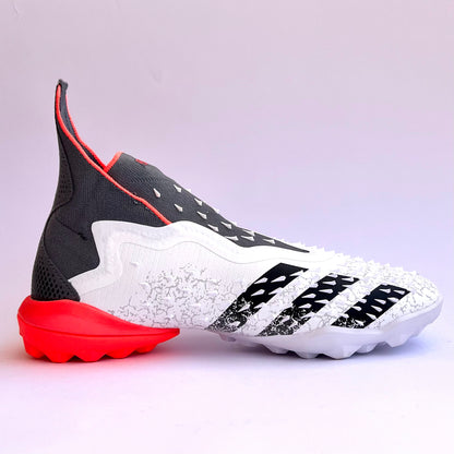 Turf Adidas Predator Freak Plus